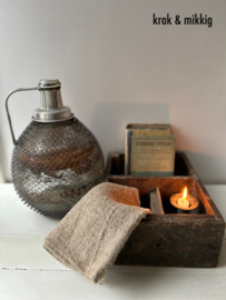 Oude Franse vintage fles met gaas