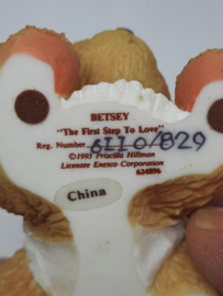 CT - 624896 - Betsey