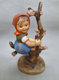 GH - 141 - Apple Tree Girl (TMK2)