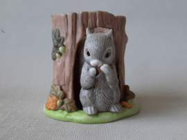 FP - Franklin Porcelain Woodland Surprise  Eekhoorn/Squirrel