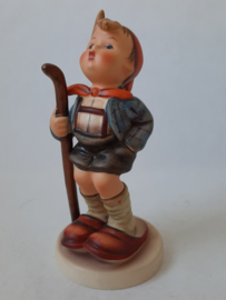 GH - 16 - Hiker Boy (15 cm)