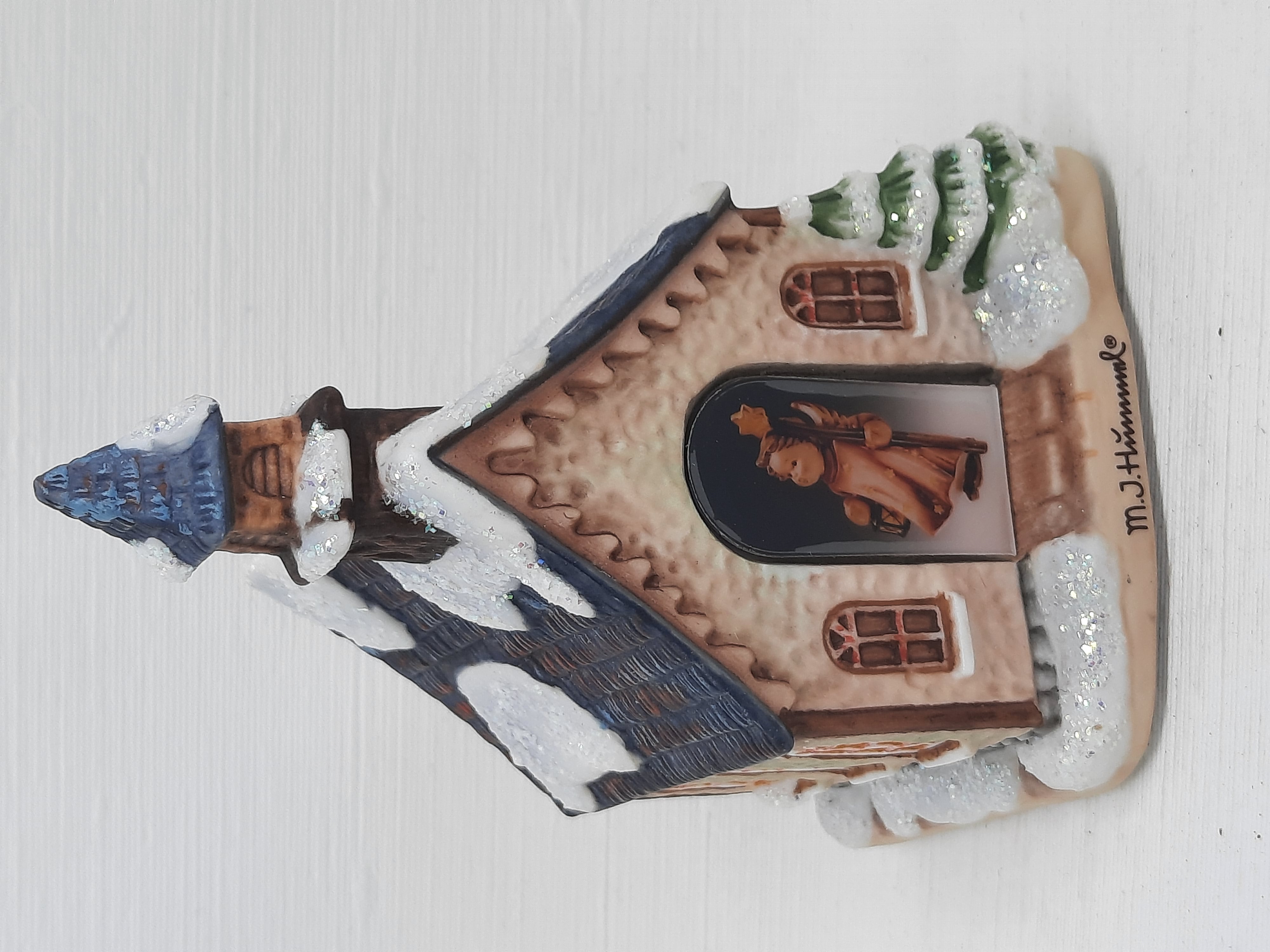 Hummel Kerst ornament Huisje "Candlelight Chruch"