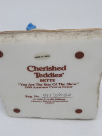 CT - 533637 Bette