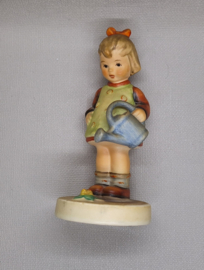 GH - 74 - Little gardener