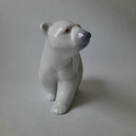 Lladro - Attentive Polar Bear