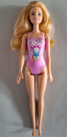 Barbie - 2015 - Beach Doll - Flamingo suit