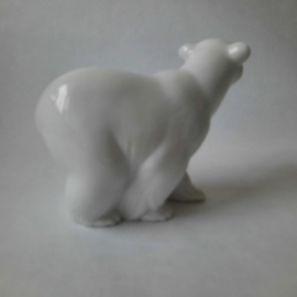 Lladro - Attentive Polar Bear (#1207)