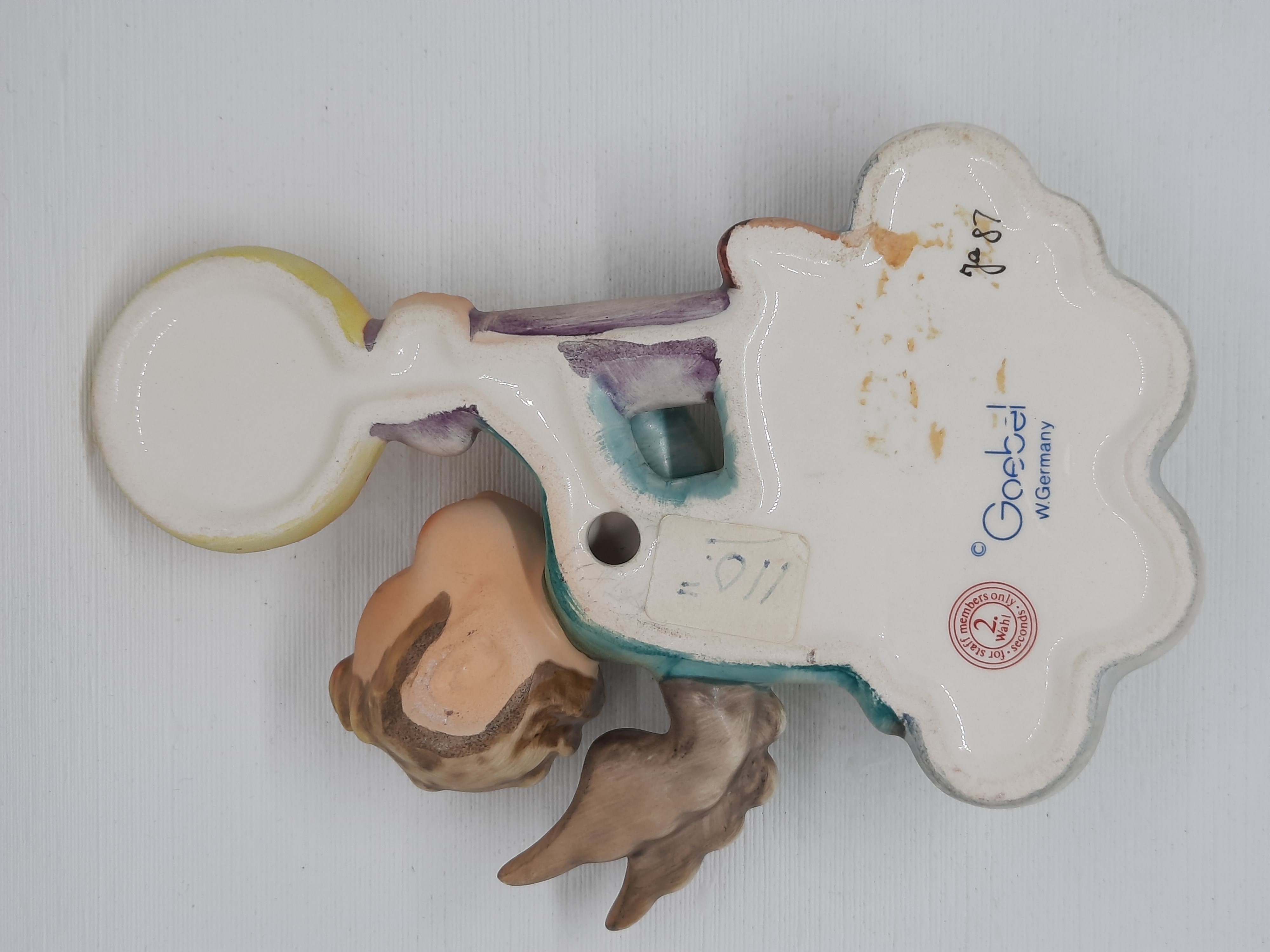 GE - 323 - Merry Christmas Angel on cloud with candle