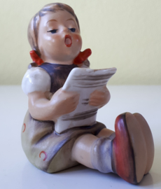 GH - 389 - Girl with Sheet Music