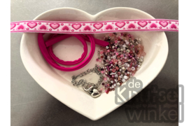 Knutselpakket It's all about love - set van 7 armbandjes - 1 persoon