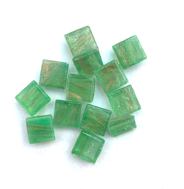 Glassteentjes luxe 1x1 cm - 80 stuks - lichtgroen