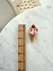 Mini magneet roze kers ijsje