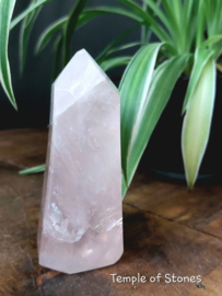 Rozenkwarts obelisk