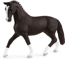 Hannoverian Mare  Schleich 13927