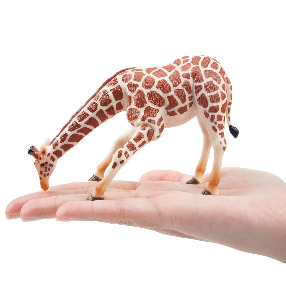 Giraffe   drinkend Toymany