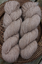 Betsy's Alpaca garen beige