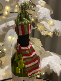 Kerstmuts en sjaal voor fles