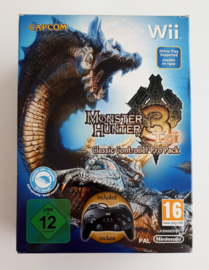 Wii Monster Hunter Tri - CLassic Controller Pro Pack (CIB)