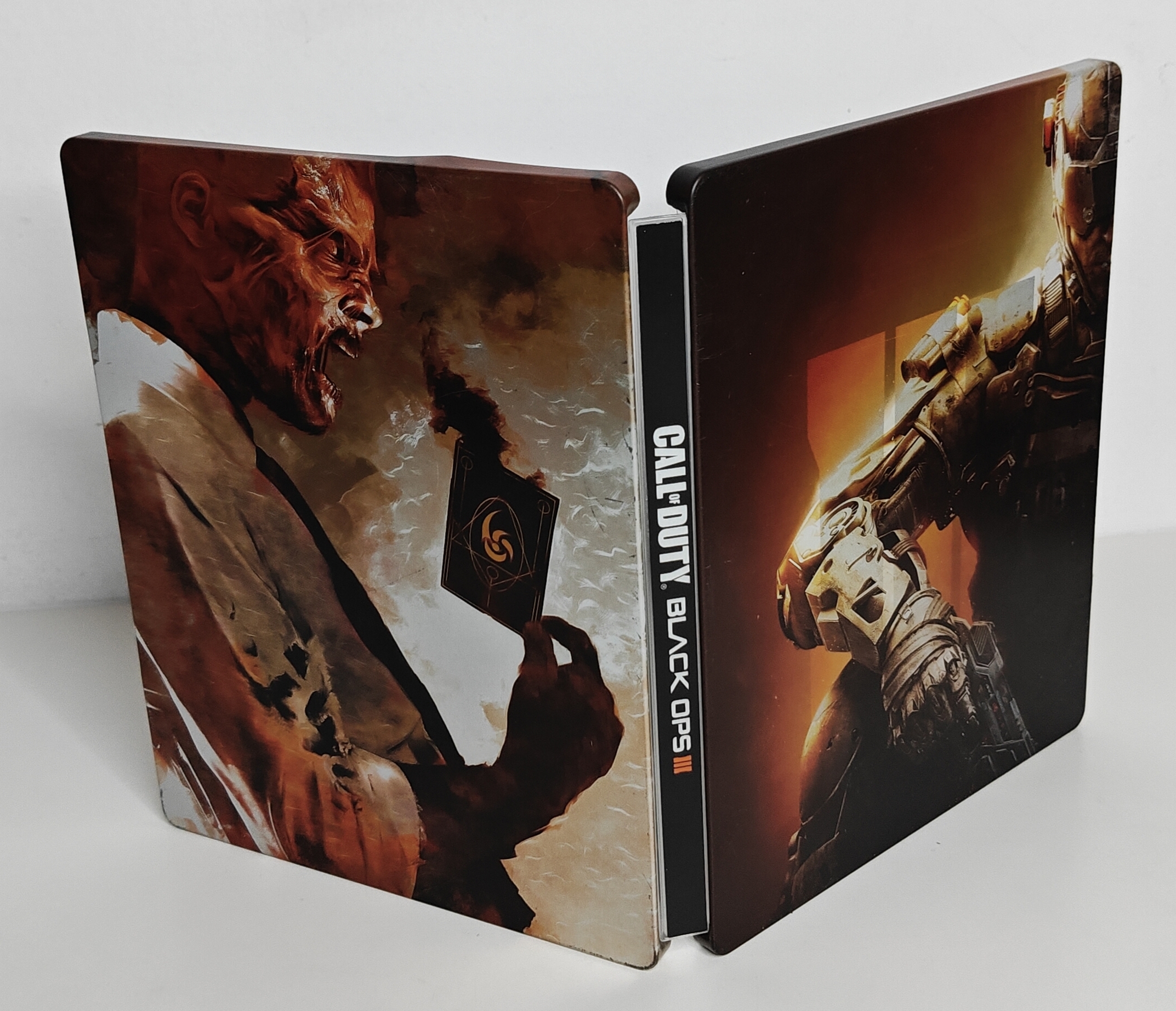 Xbox One Call of Duty - Black Ops III Steelbook Edition (CIB)