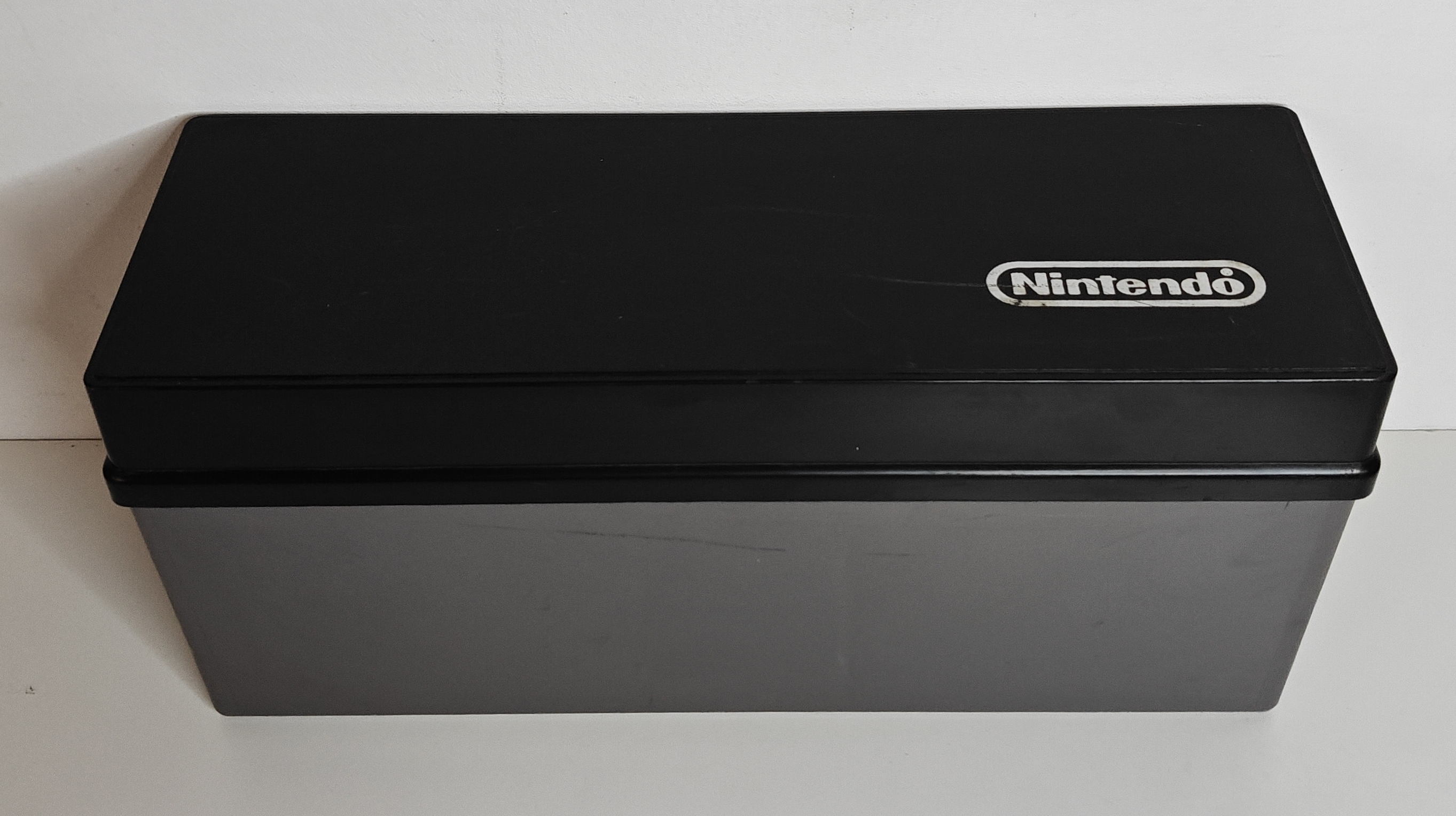 Nintendo NES 10 Cartridge Game Storage Case With Lid (1) Loose