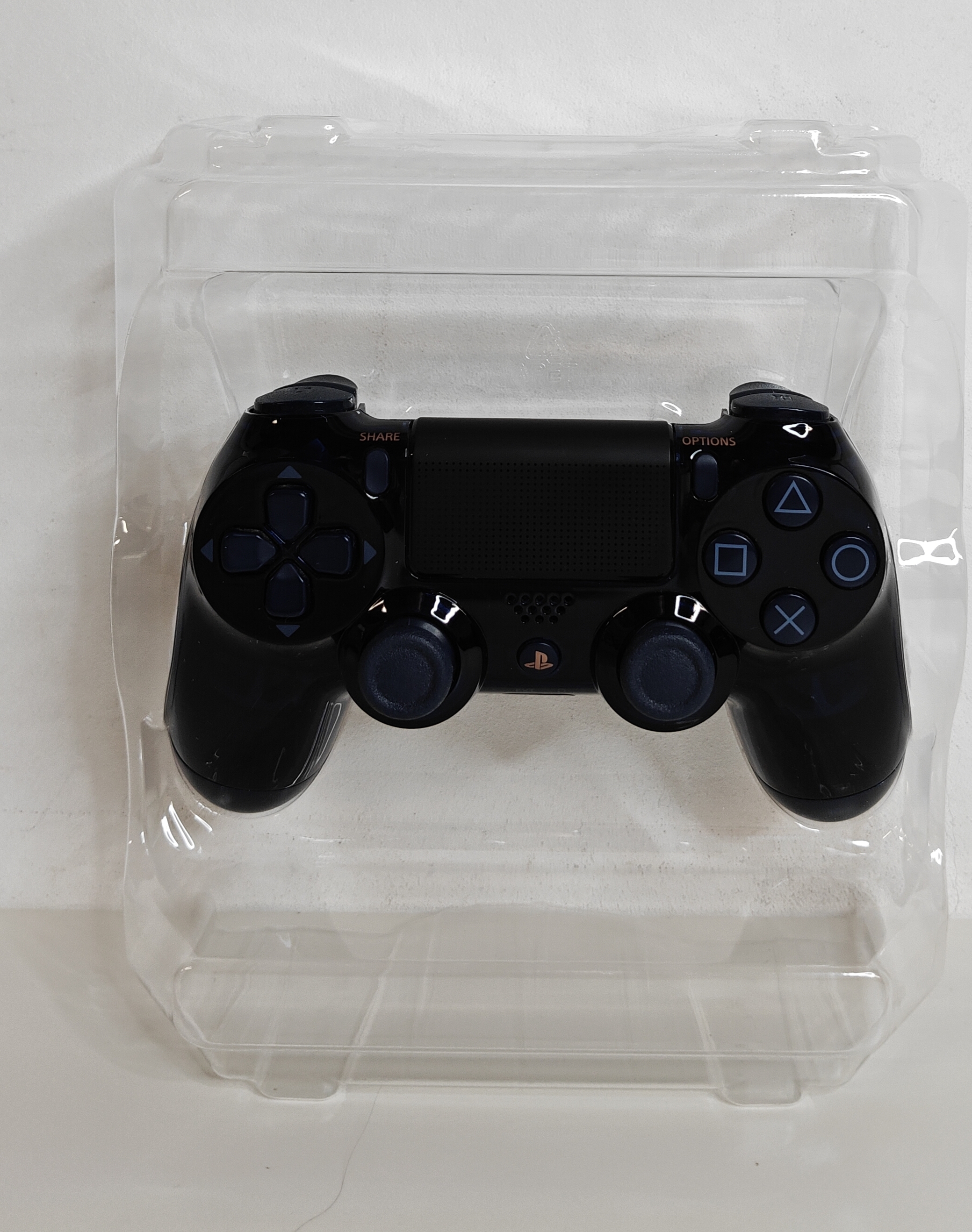PS4 Dualshock 4 - 500 Million Limited Edition (complete)