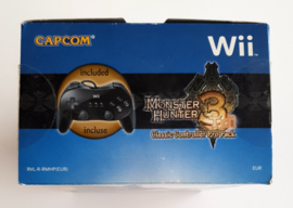 Wii Monster Hunter Tri - CLassic Controller Pro Pack (CIB)