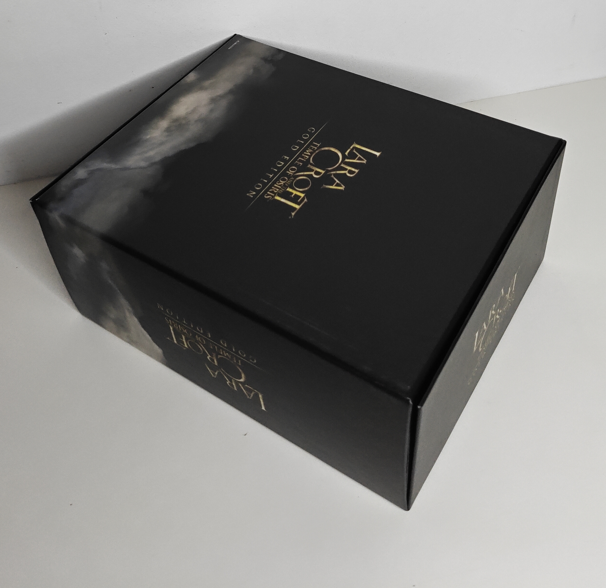 PS4 Lara Croft and the Temple of Osiris - Gold Edition (CIB)