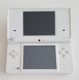 Nintendo DSi Pokémon White Zekrom Limited Edition
