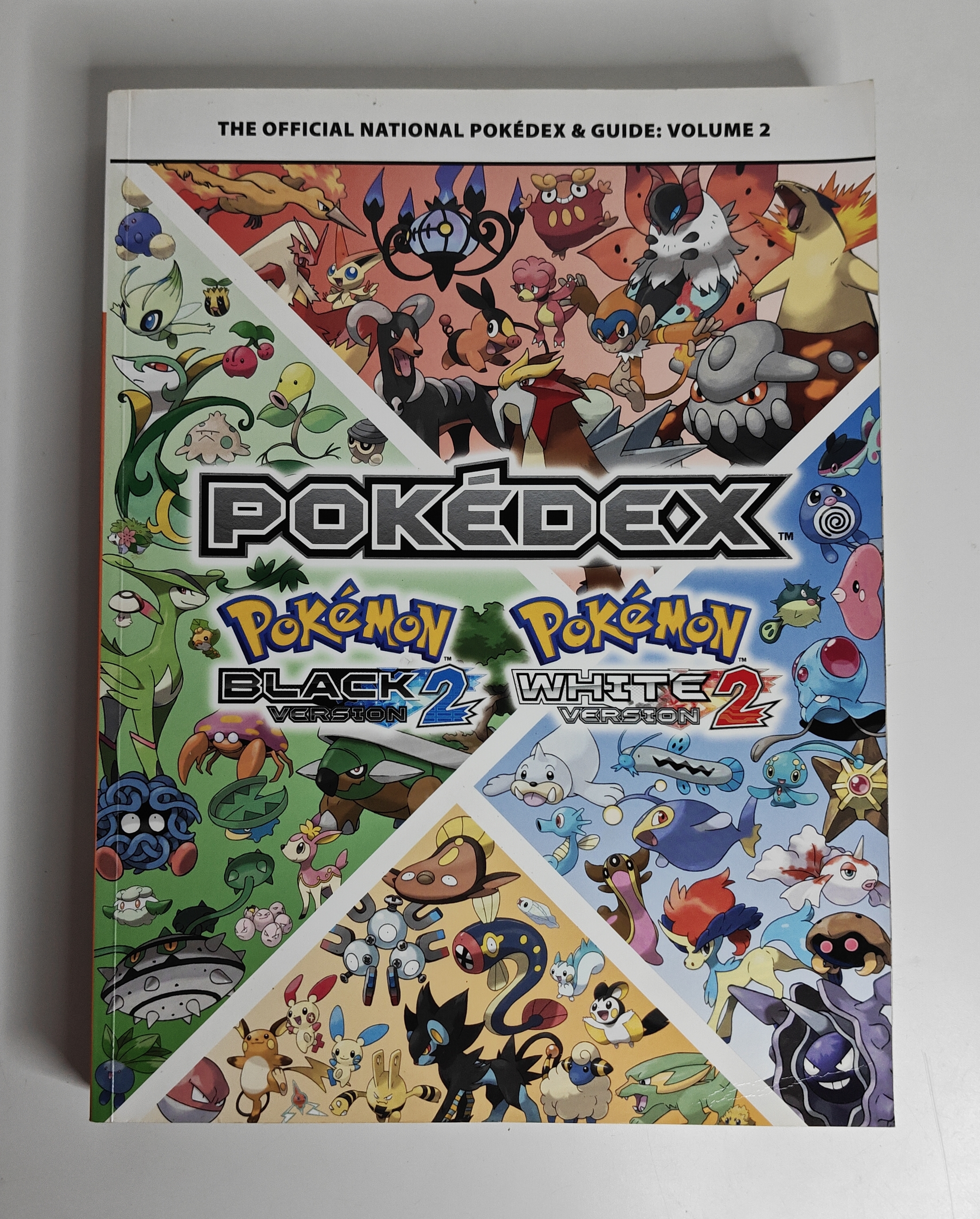 The Official National Pokédex & Guide: Volume 2 - Pokémon Black 2 / White 2 Version