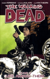 The Walking Dead - Deel 12 - Life among them - Engels - sc - 2013