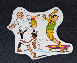 Suske en Wiske sticker - Lambik en Wiske kijken naar een skateboard rijdende Suske - Introduct - 1990