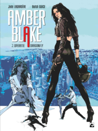 Amber Blake - Deel 2 - Operatie Dragonfly - hardcover - 2022 - Nieuw!