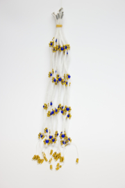 T-Wrap Flower wit met blauw-gouden bloem   (per stuk)