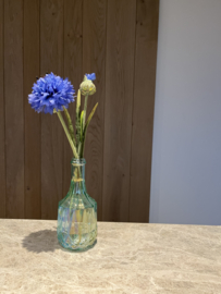 Vaasje met veldkbloem