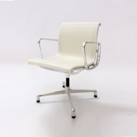 EAMES Swivel Chair