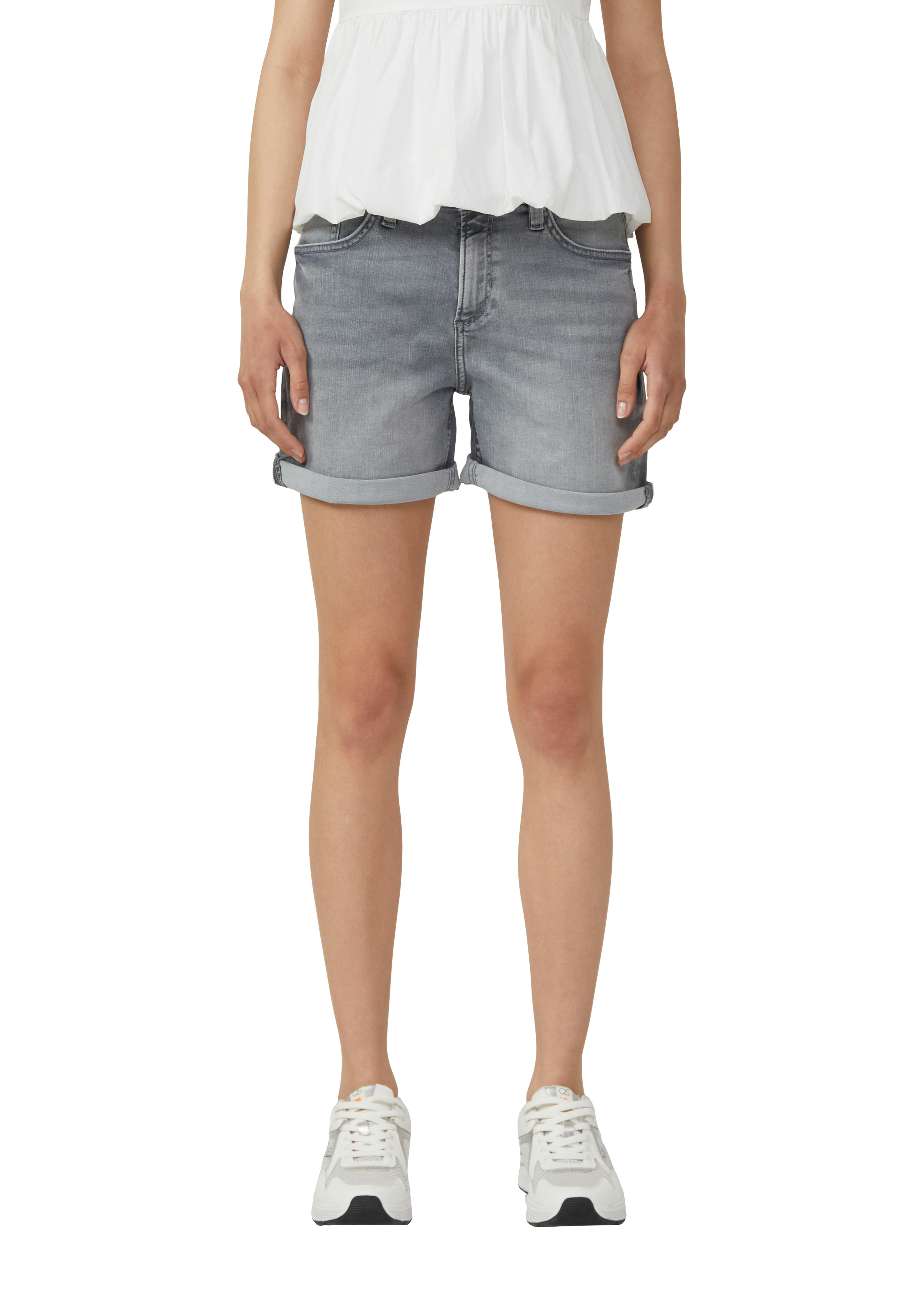 QS  Short Abby 2166908 grijs 
