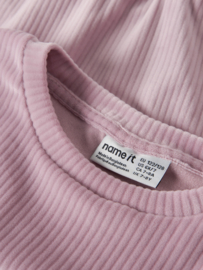 Name it NKFVELOA VELVET SWEAT Roze D38