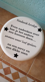 Nadenkt krukje