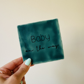 Tegeltje - Baby on the way
