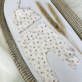 Newborn Broekje - Beige bloemen