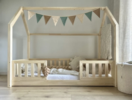 Bedhuisje  MILA 200x90 cm /  bedpoten 1 cm