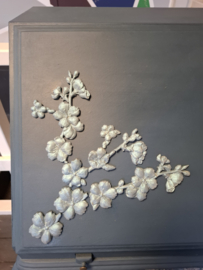 Secretaire 'Blue Cherryblossom'