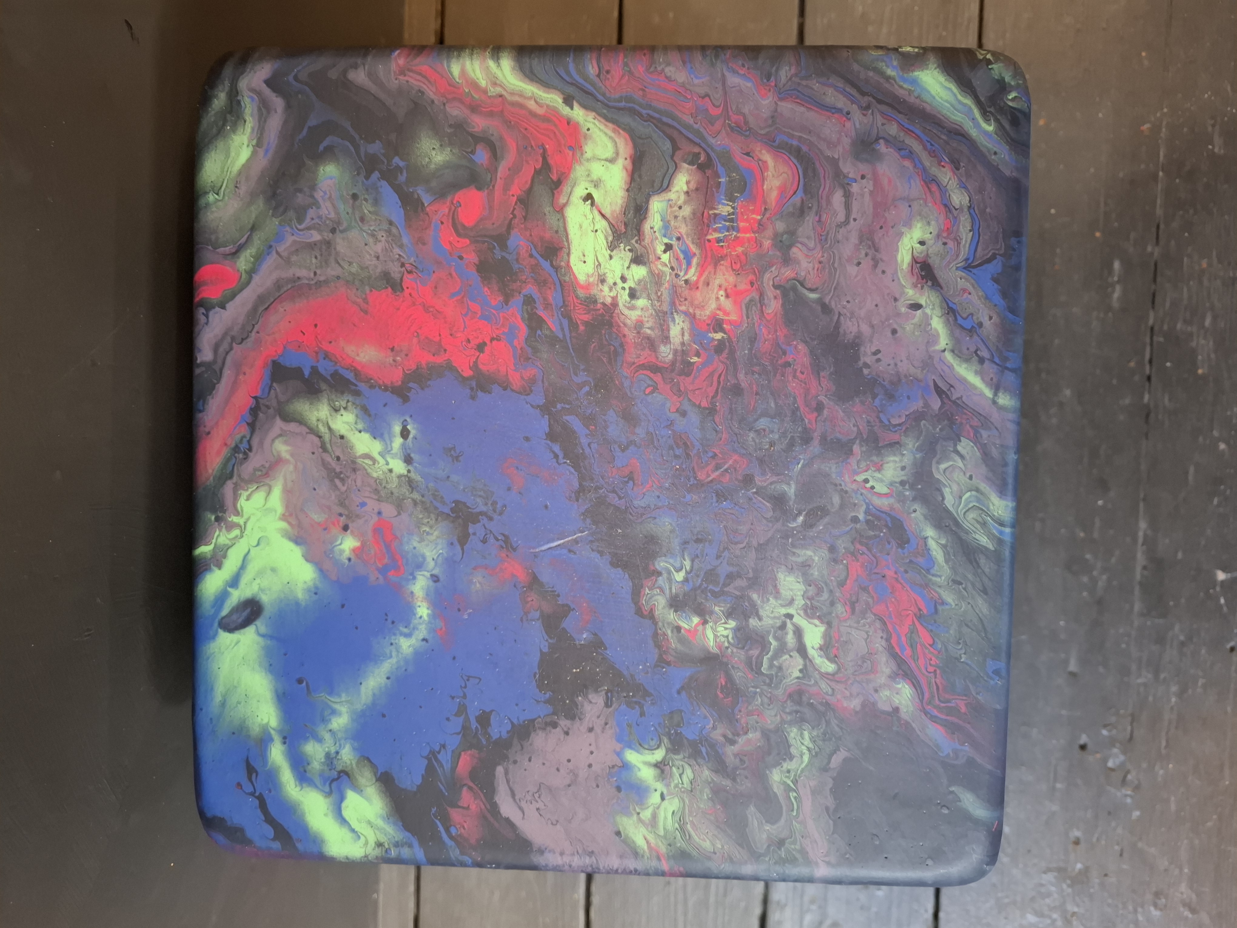 Tafeltje - Krukje Galaxy Pouring