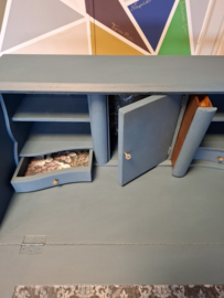 Secretaire 'Blue Cherryblossom'