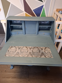 Secretaire 'Blue Cherryblossom'