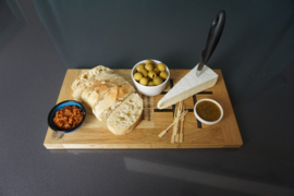 Serveerplank boter, kaas en eieren