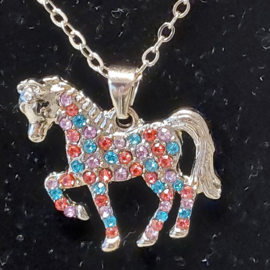 Ketting met paard en regenboog strass