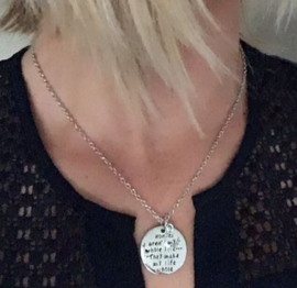 Paarden ketting met hanger en tekst Horses...