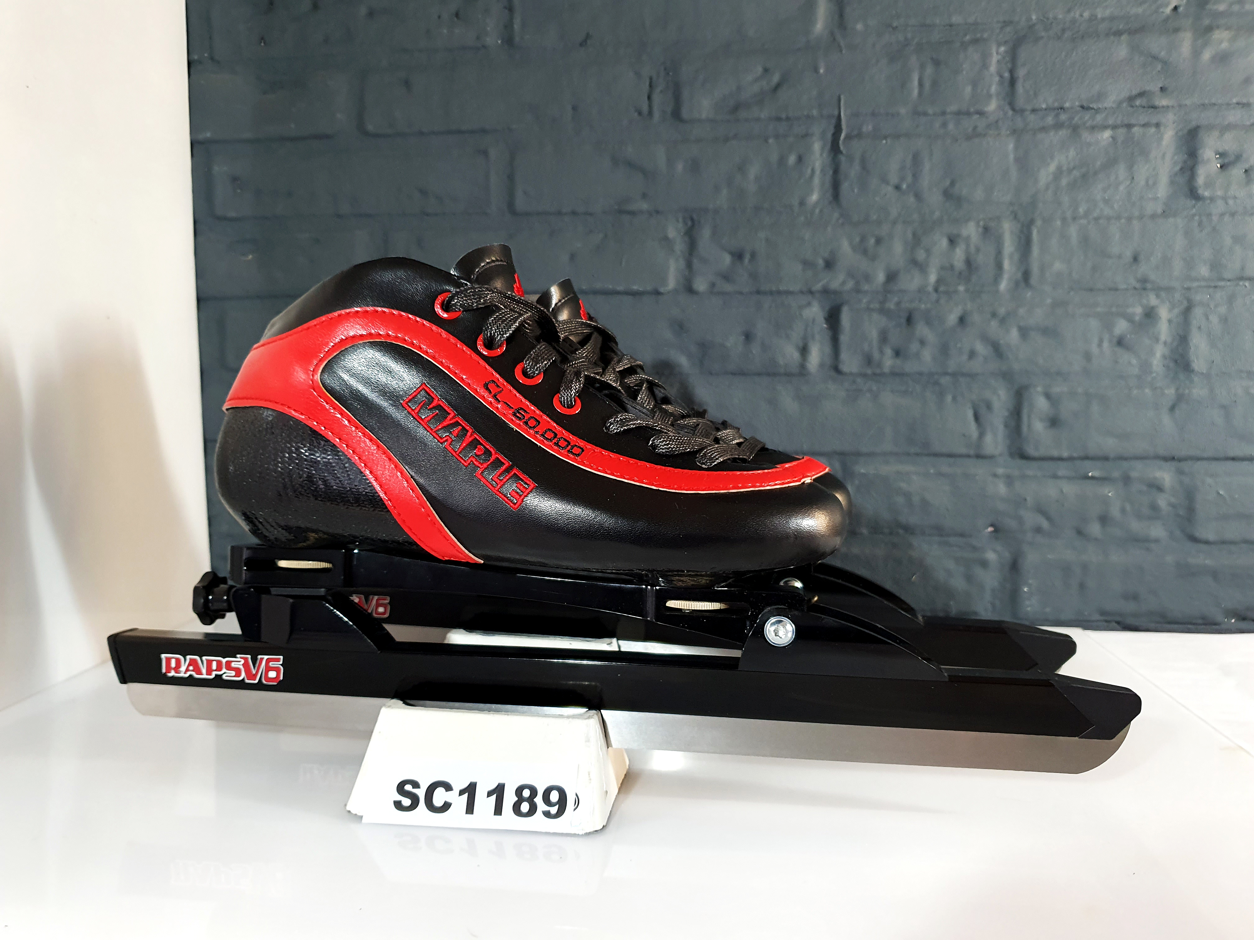 Maple CL60000 V6 Klapschaats Maat 40