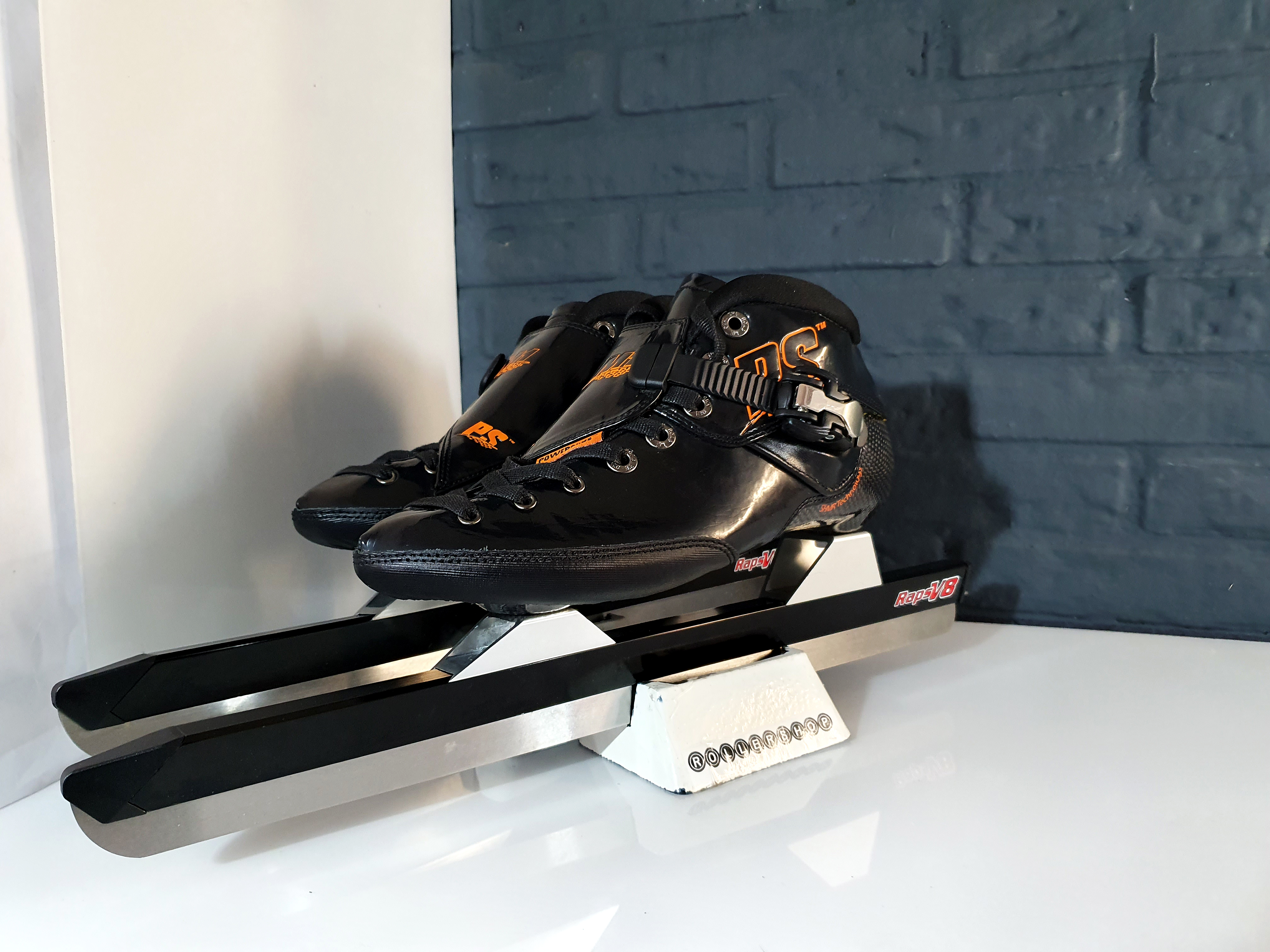 Powerslide M1 V8 Maat 41